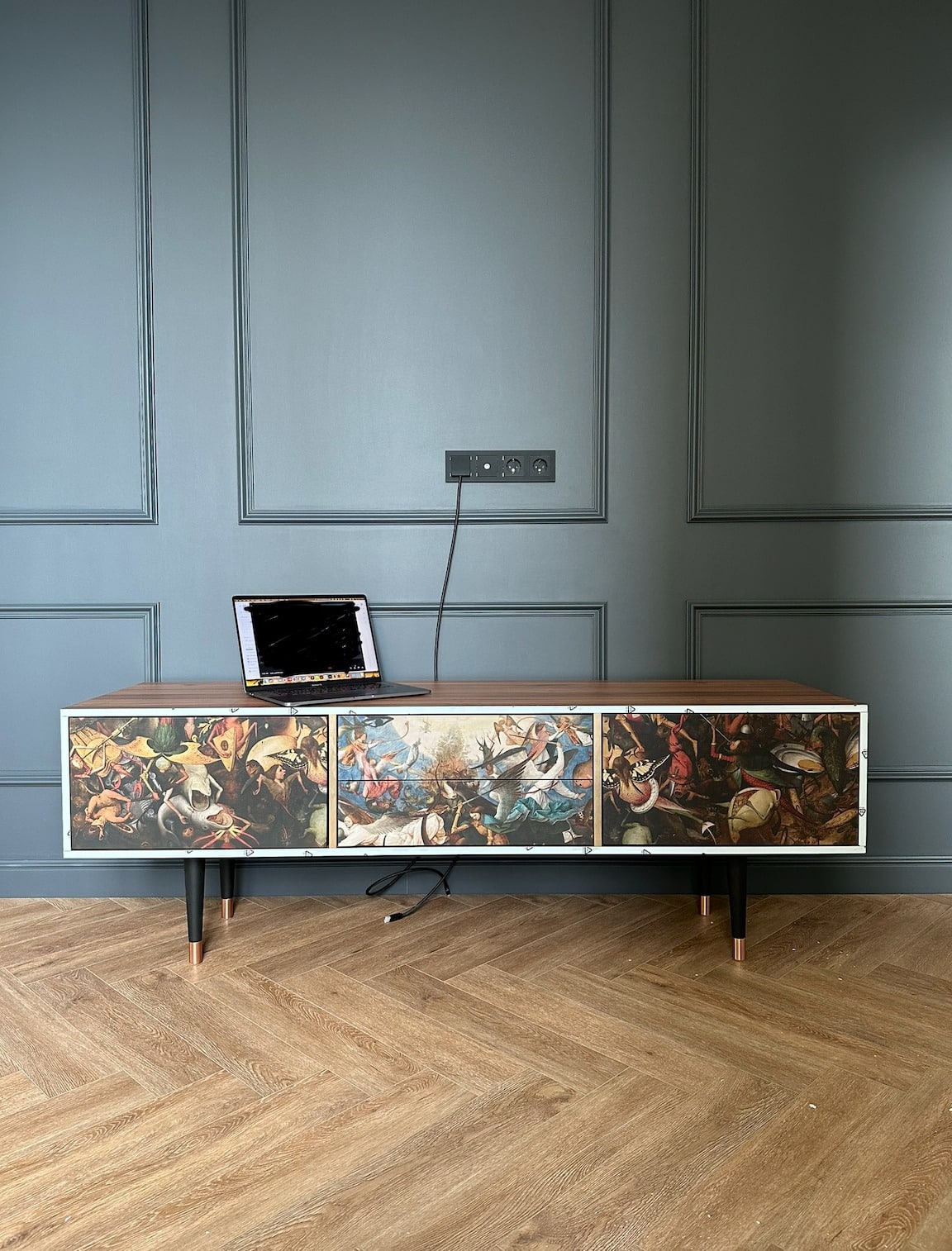 0d805954-fbad-4120-8c8b-7702602bd136